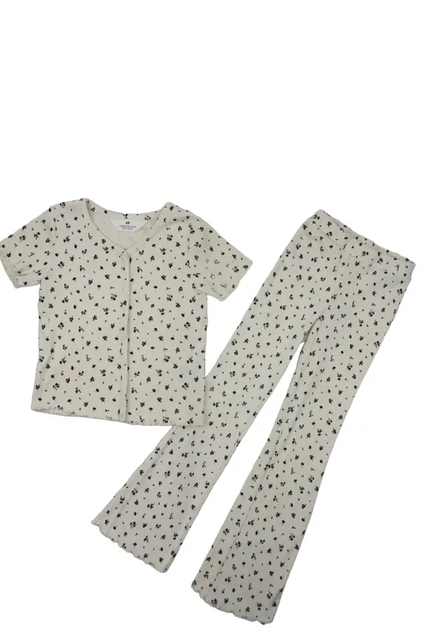 2 delat set H&M storlek 122-128 second hand