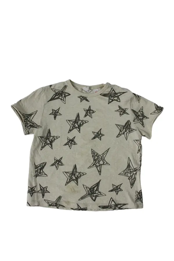 T-shirt Zara storlek 104 second hand