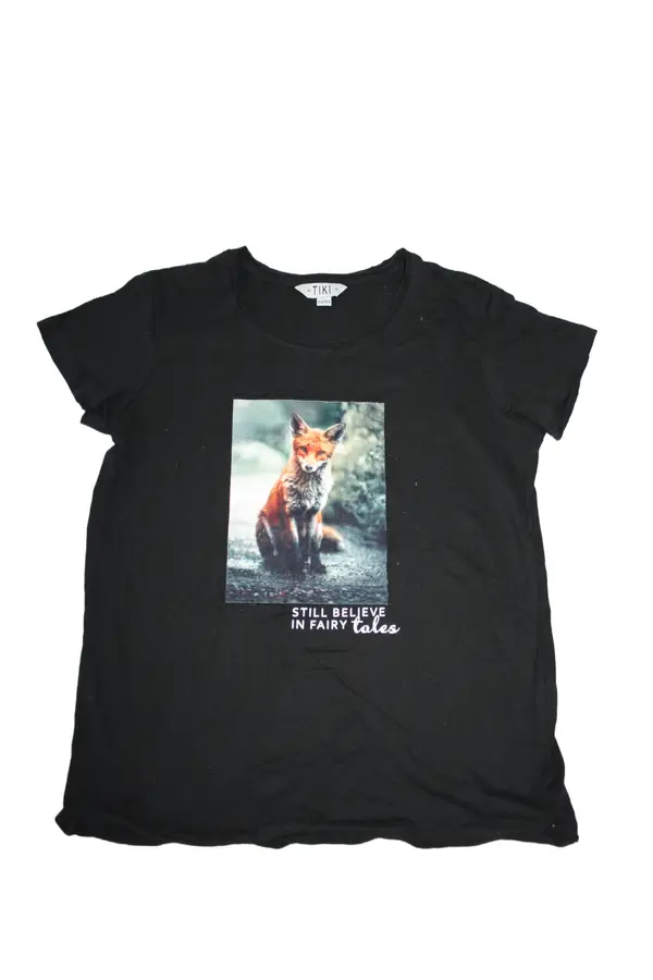 T-shirt Tiki storlek 158-164 second hand