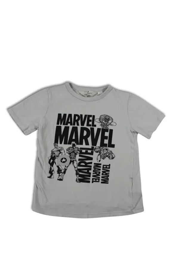 T-shirt H&M storlek 122-128 second hand