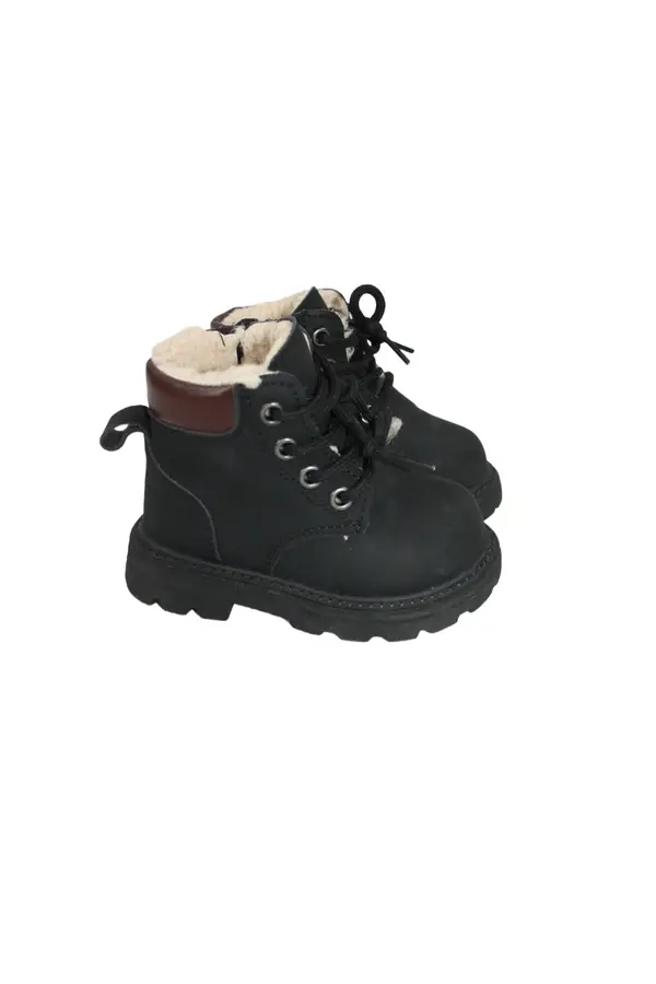 Skor storlek 21 second hand