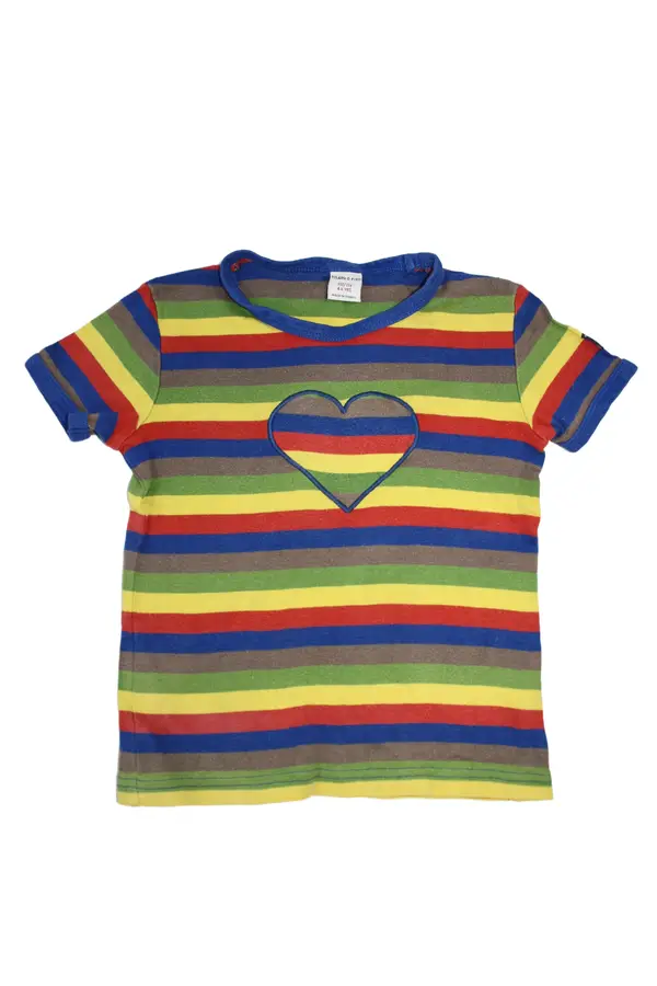 T-shirt Polarn o. Pyret storlek 110-116 second hand