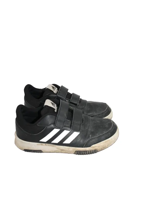 Sneakers Adidas storlek 35 second hand