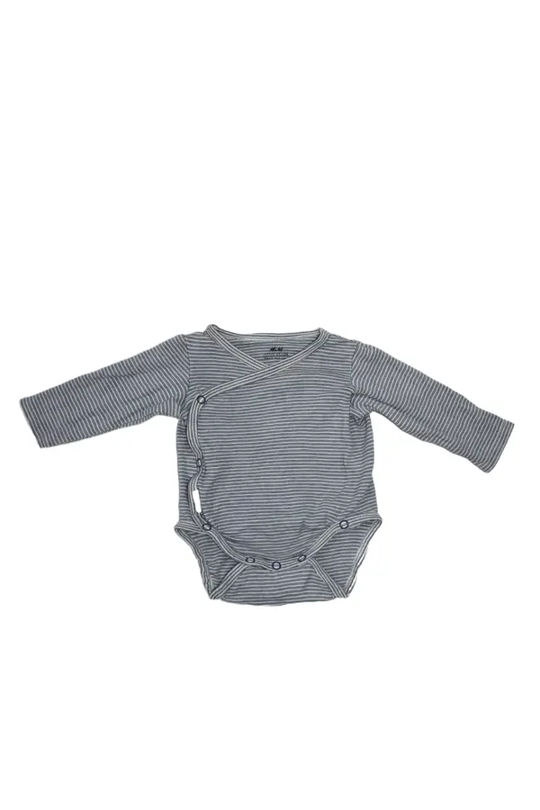 Body H&M storlek 56 second hand