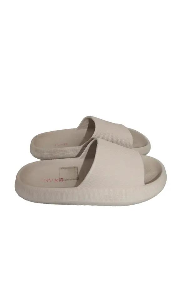 Skor Exani storlek 32-33 second hand