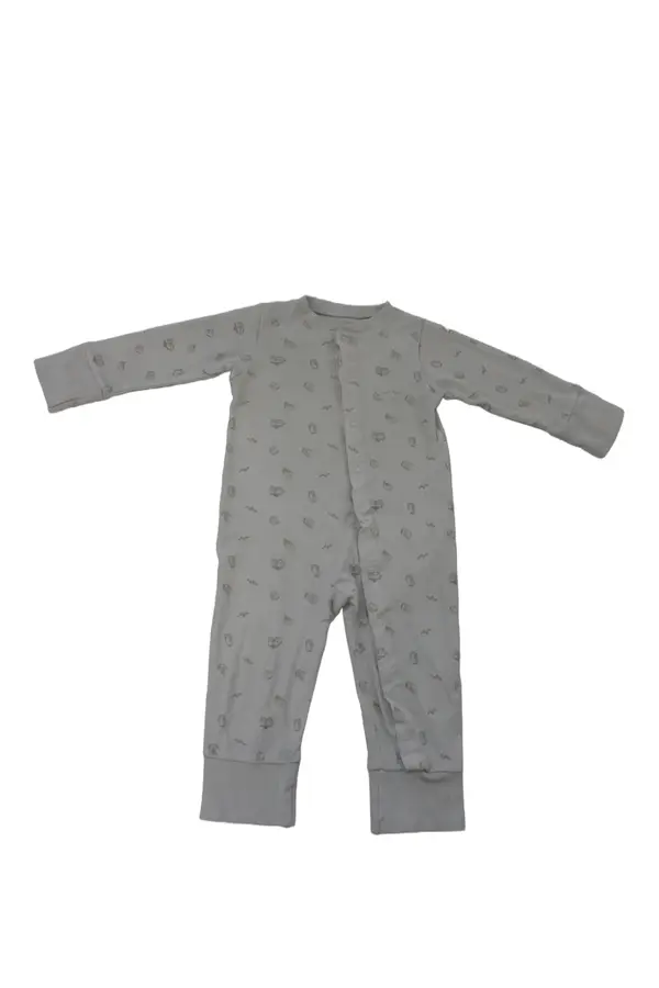 Pyjamas Livly storlek 3-6 mån second hand