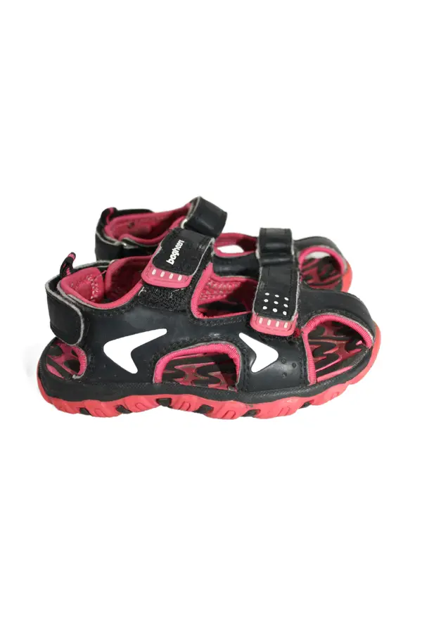 Sandal Bagheera storlek 23 second hand